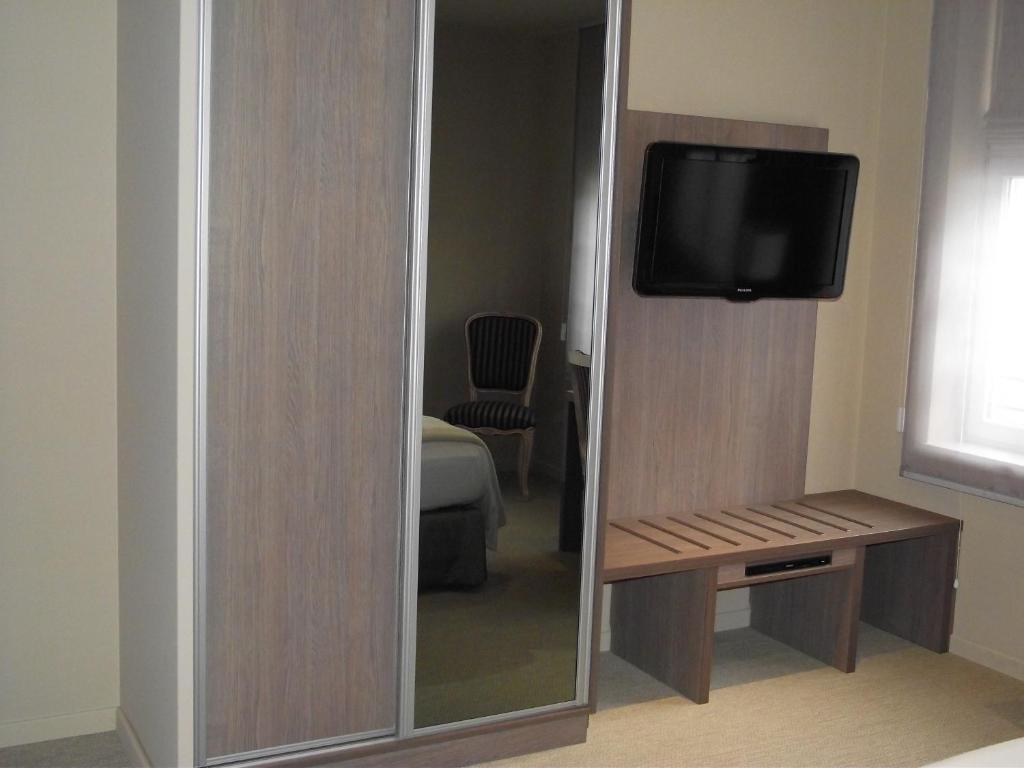 Hostellerie Au Cygne Wissembourg Szoba fotó